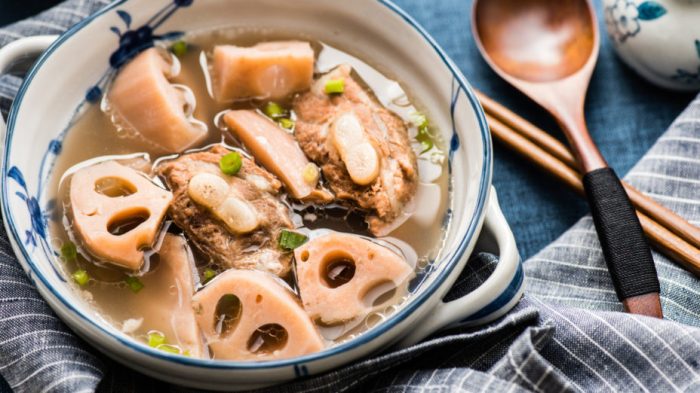 How to cook lotus root soup chinese style